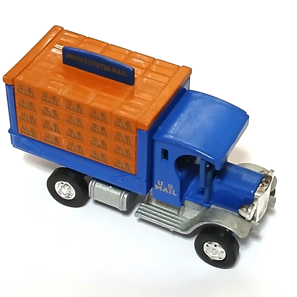 Golden Wheels  Usps Blue diecast model truck